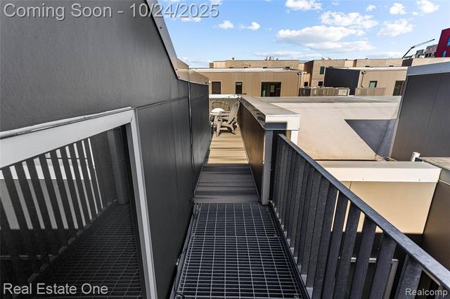 2837 Brush, Detroit, MI 48322