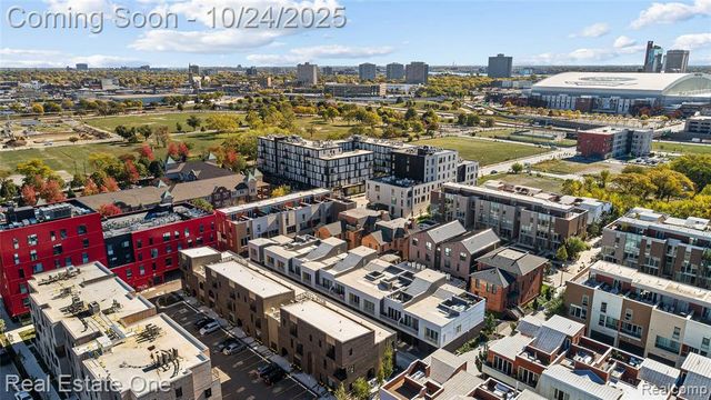 2837 Brush, Detroit, MI 48322