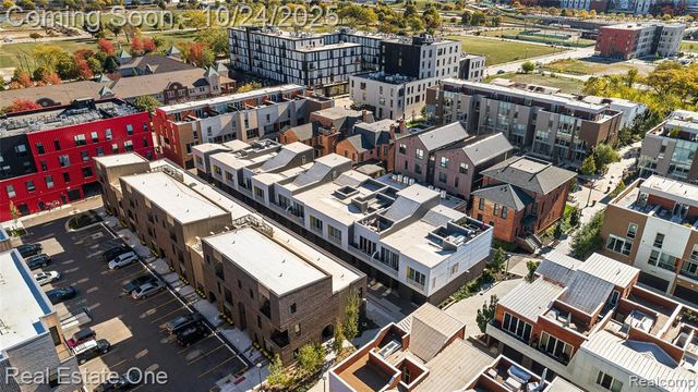 2837 Brush, Detroit, MI 48322