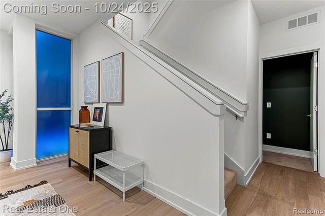 2837 Brush, Detroit, MI 48322