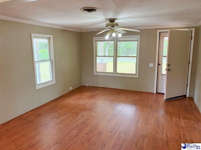 316 N Leo Road, Lake City, SC 29560
