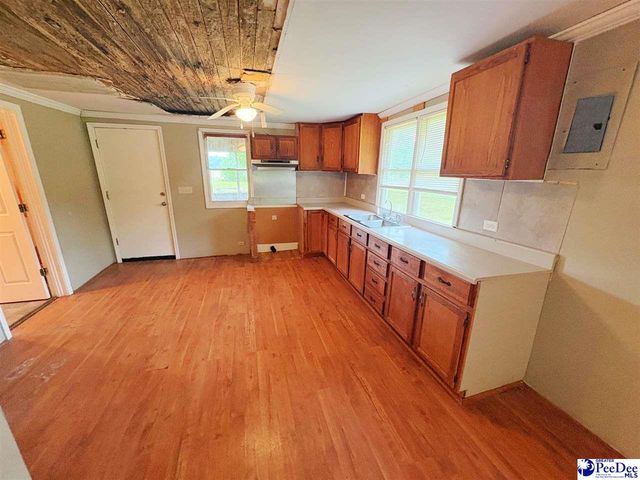 316 N Leo Road, Lake City, SC 29560