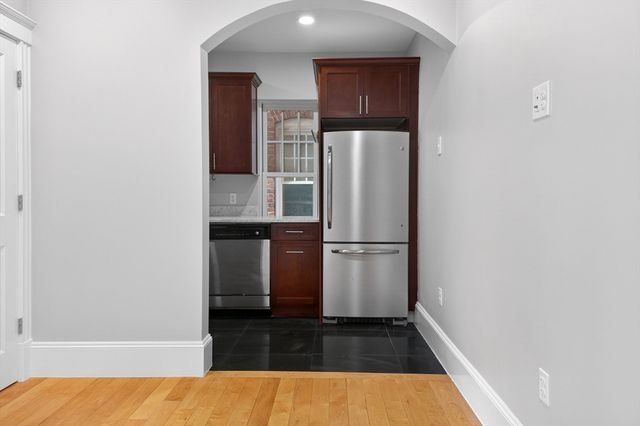 55 Magazine St. 28, Cambridge, MA 02139