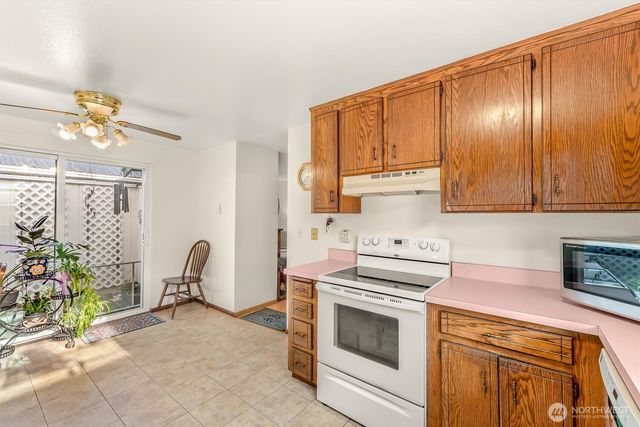 10016 52nd Drive NE, Marysville, WA 98270