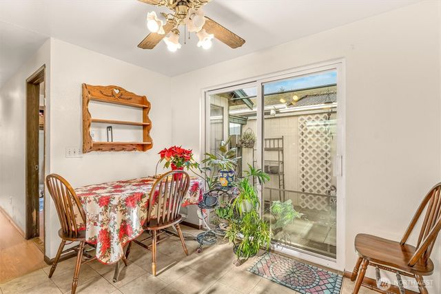 10016 52nd Drive NE, Marysville, WA 98270