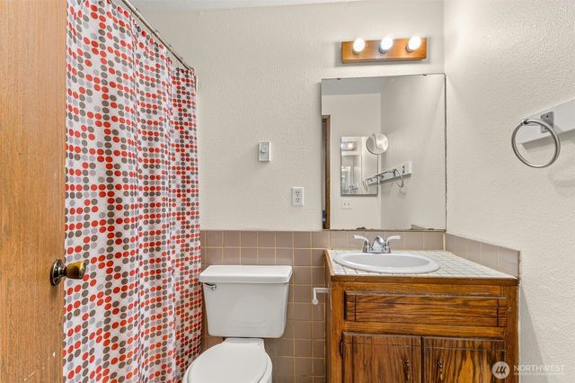 10016 52nd Drive NE, Marysville, WA 98270