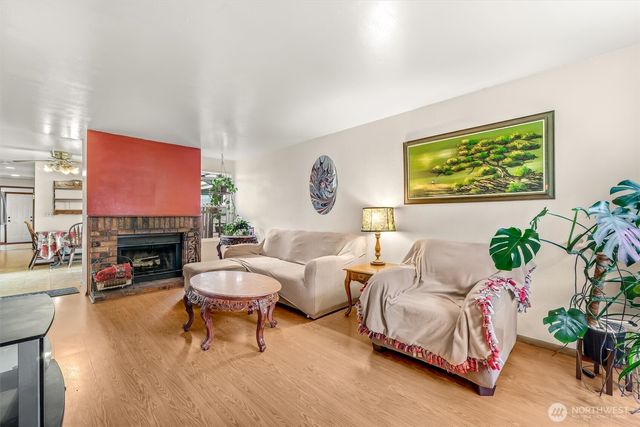 10016 52nd Drive NE, Marysville, WA 98270