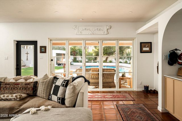 1808 N 13TH Avenue, Phoenix, AZ 85007