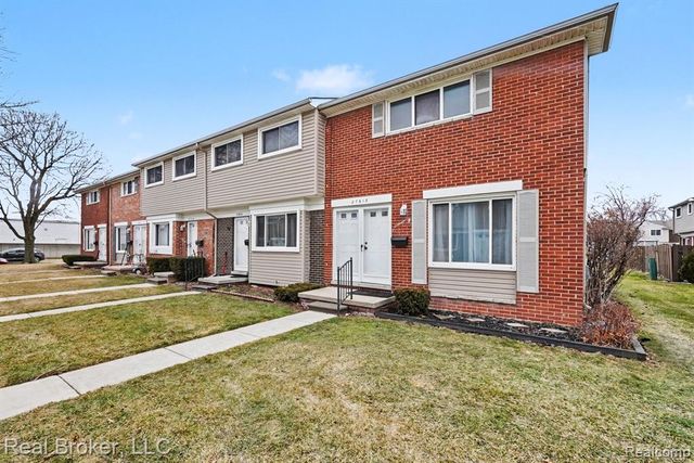 27618 Marcia Avenue, Warren, MI 48093