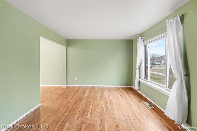 27618 Marcia Avenue, Warren, MI 48093