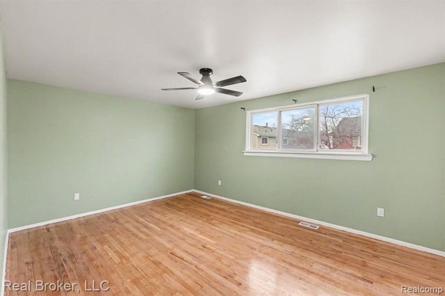 27618 Marcia Avenue, Warren, MI 48093