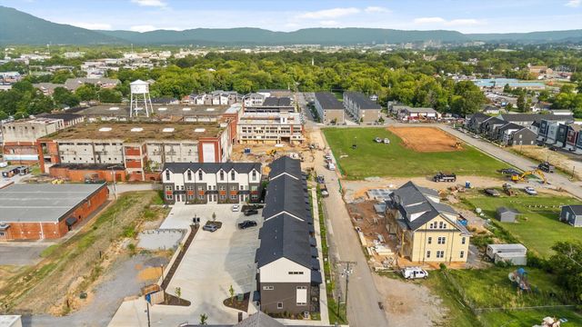 2542 E 18th Street, Chattanooga, TN 37404