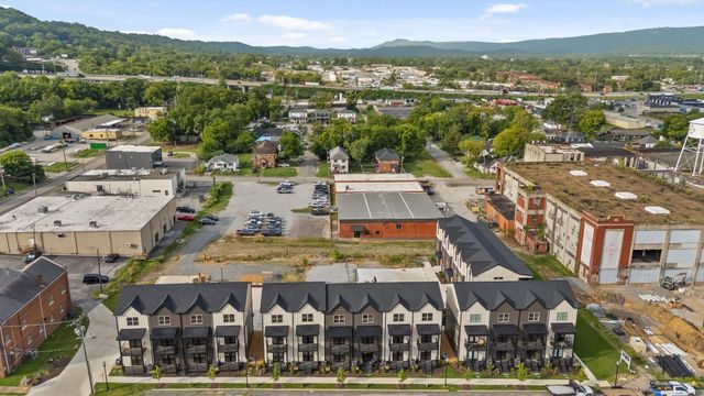 2542 E 18th Street, Chattanooga, TN 37404