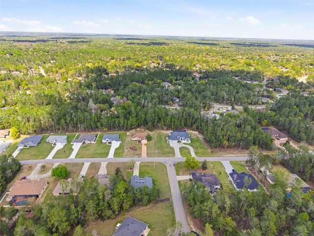 47 VILLAGE CENTER DRIVE, Homosassa, FL 34446