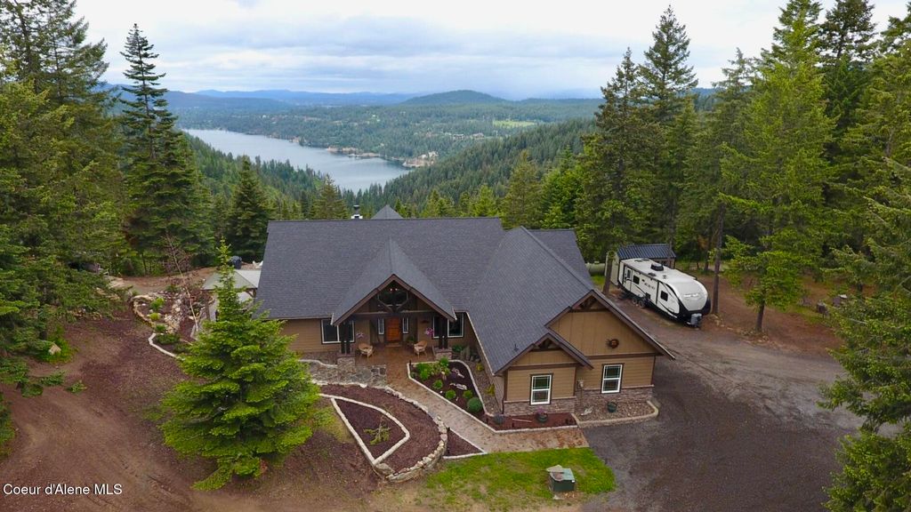 995 S SADDLEBACK DR, Coeur D'alene, ID 83814