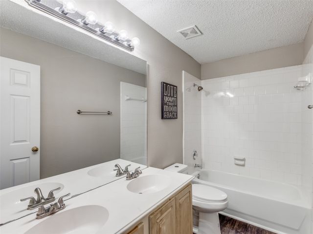 4713 Park Downs Drive, Fort Worth, TX 76137