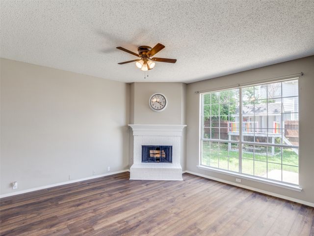 4713 Park Downs Drive, Fort Worth, TX 76137