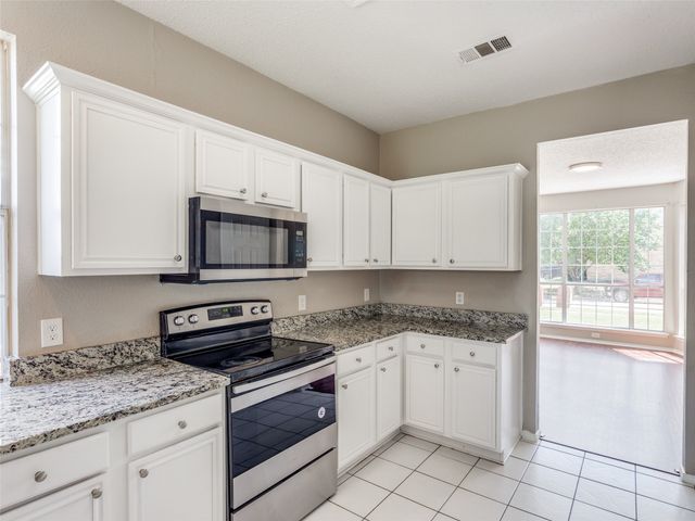 4713 Park Downs Drive, Fort Worth, TX 76137