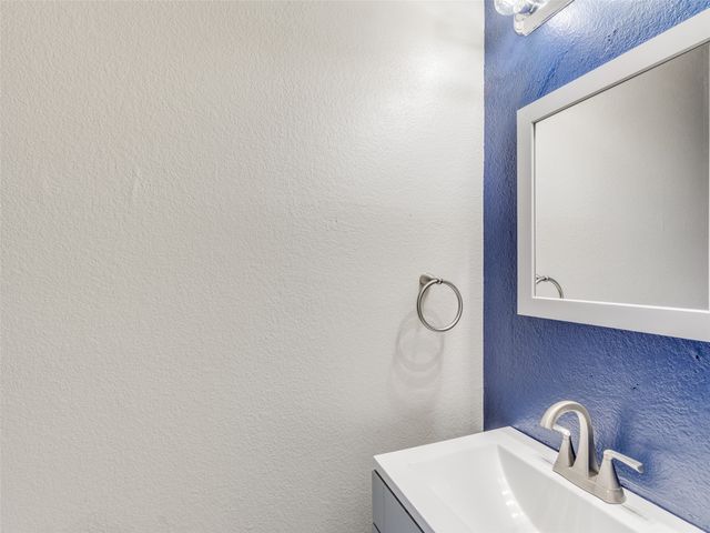 4713 Park Downs Drive, Fort Worth, TX 76137