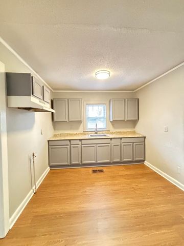 3585 W WINSTON DR, Memphis, TN 38127