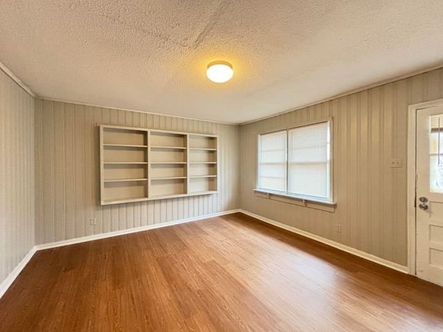 3585 W WINSTON DR, Memphis, TN 38127