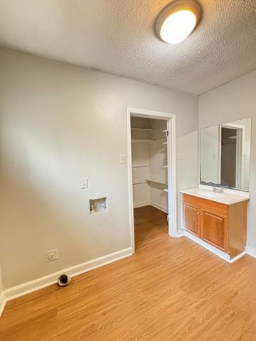 3585 W WINSTON DR, Memphis, TN 38127