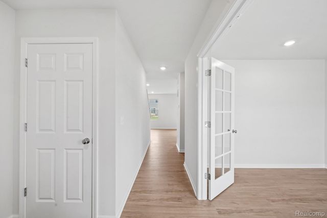 370 Edge Brook, Holly Township, MI 48442