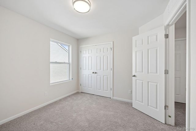 370 Edge Brook, Holly Township, MI 48442