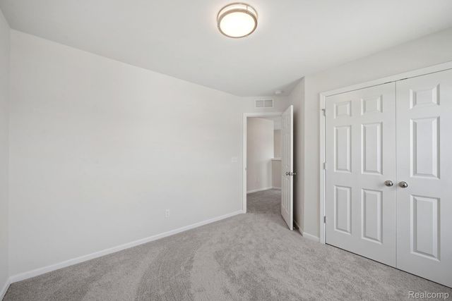 370 Edge Brook, Holly Township, MI 48442