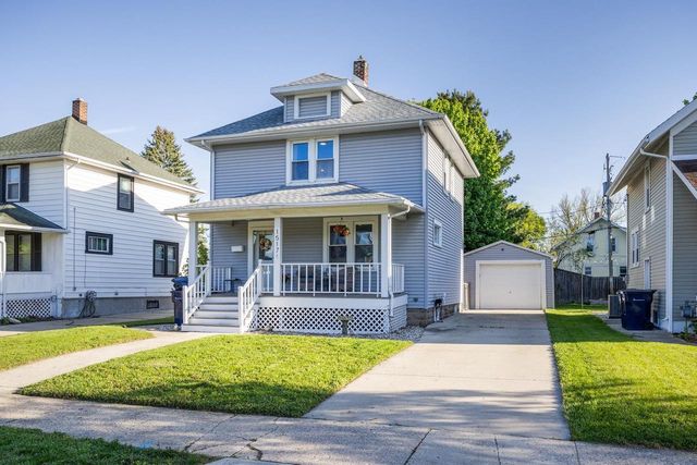 1517 Carrington Street, Janesville, WI 53545