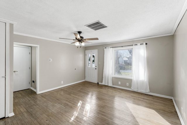 234 W Summey St, Wichita, KS 67217