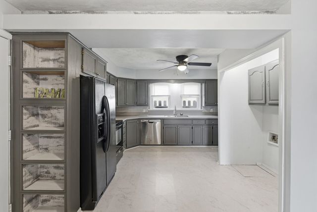 234 W Summey St, Wichita, KS 67217