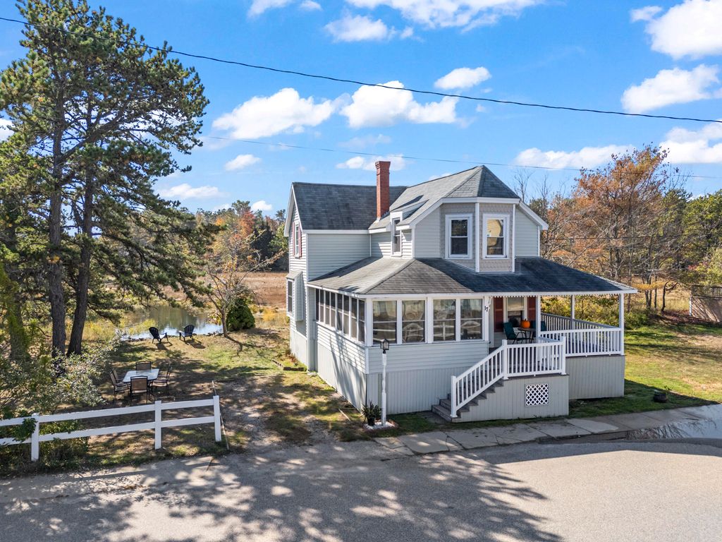 17 Randall Avenue, Old Orchard Beach, ME 04064 — exterior