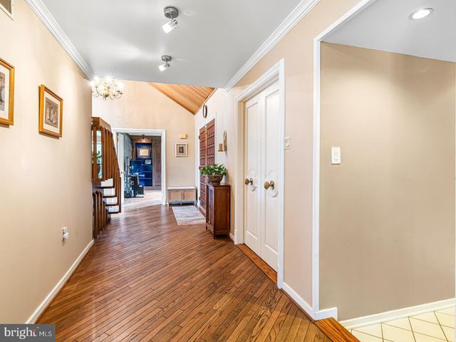 1983 MELMAR RD, Huntingdon Valley, PA 19006