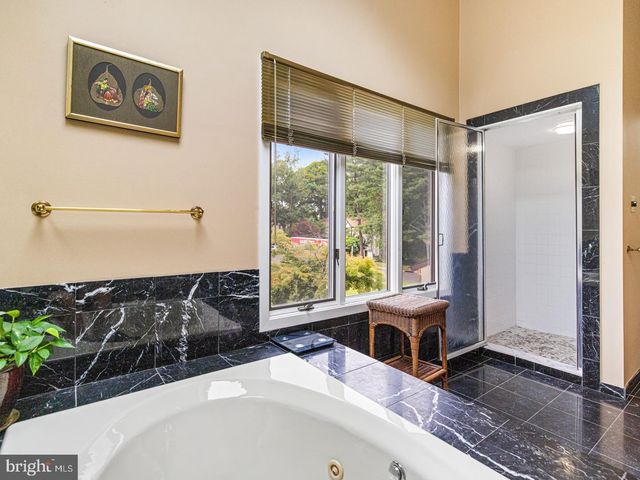 1983 MELMAR RD, Huntingdon Valley, PA 19006