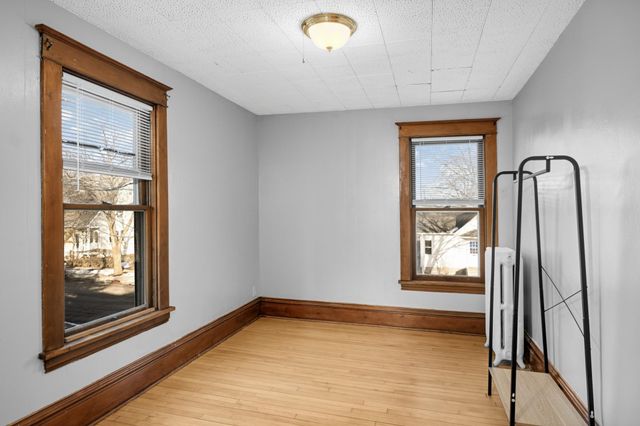671 Canton Street, Saint Paul, MN 55102