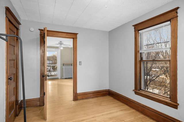 671 Canton Street, Saint Paul, MN 55102