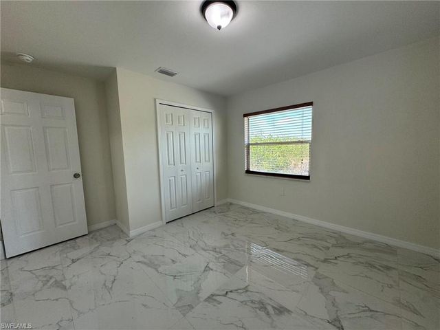 884 Alabama RD S, Lehigh Acres, FL 33974