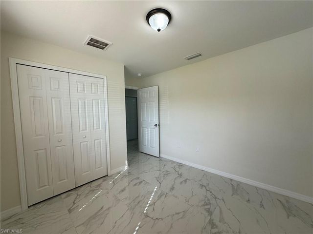 884 Alabama RD S, Lehigh Acres, FL 33974