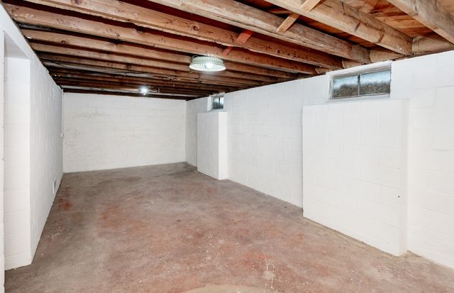 1439 57th Street, Des Moines, IA 50311