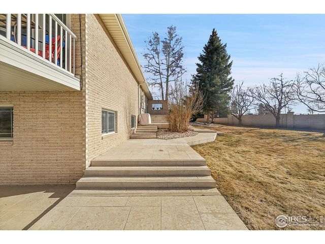 2123 Clubhouse Dr, Greeley, CO 80634