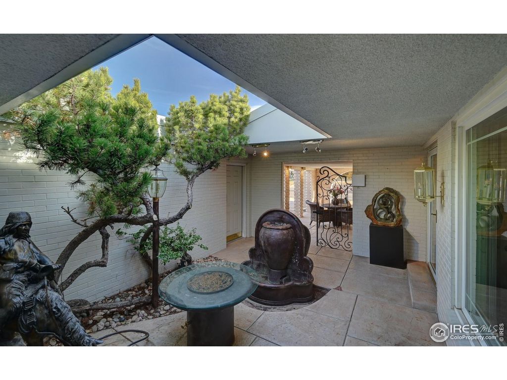 2123 Clubhouse Dr, Greeley, CO 80634