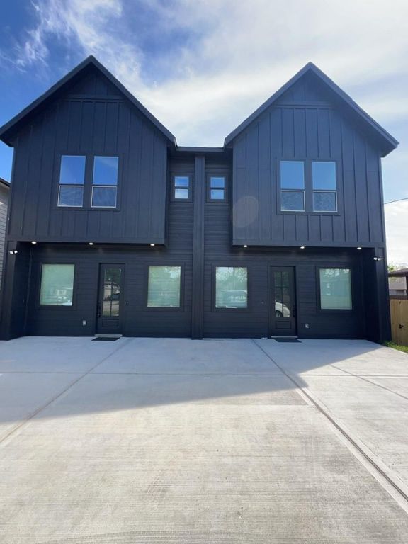 7956 Bonaire Street A, Houston, TX 77028