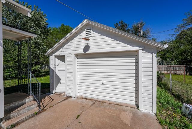 616 N Frazier St, El Dorado, KS 67042