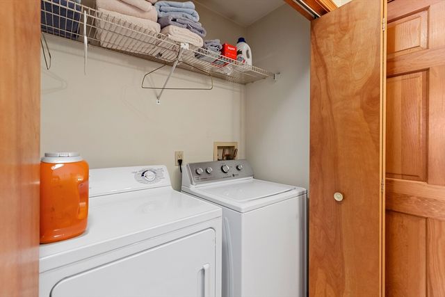 17 Janet Lane, Peabody, MA 01960