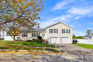 17 Janet Lane, Peabody, MA 01960
