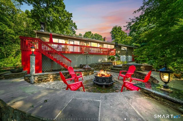 92 Kenmore Road, Bloomfield, CT 06002
