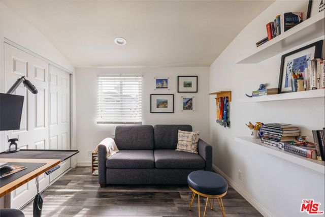 1916 W 94th Street, Los Angeles, CA 90047