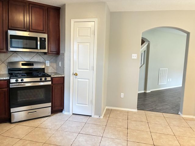 12402 Ravens Chase Lane, Cypress, TX 77429
