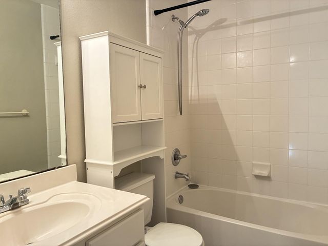 12402 Ravens Chase Lane, Cypress, TX 77429